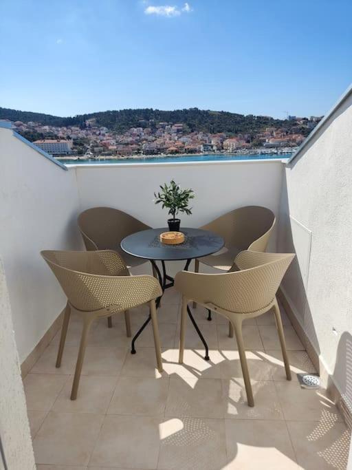 Bird View Apartment Carlissima Trogir Exterior foto