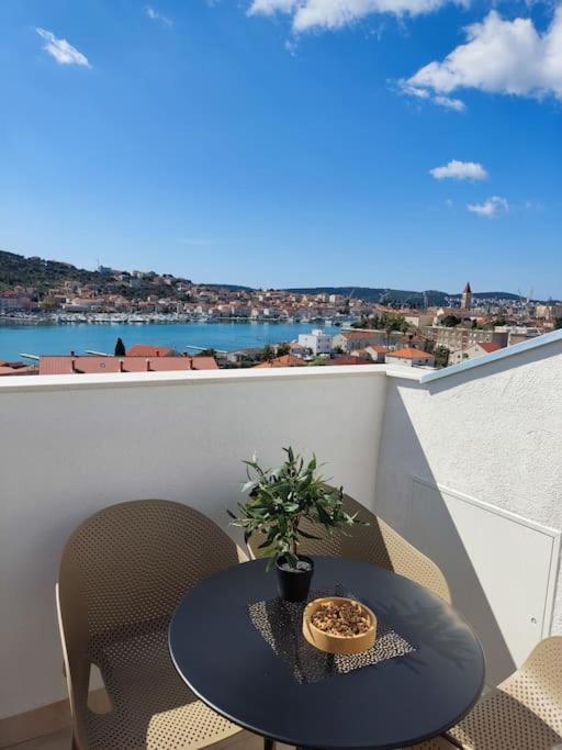Bird View Apartment Carlissima Trogir Exterior foto